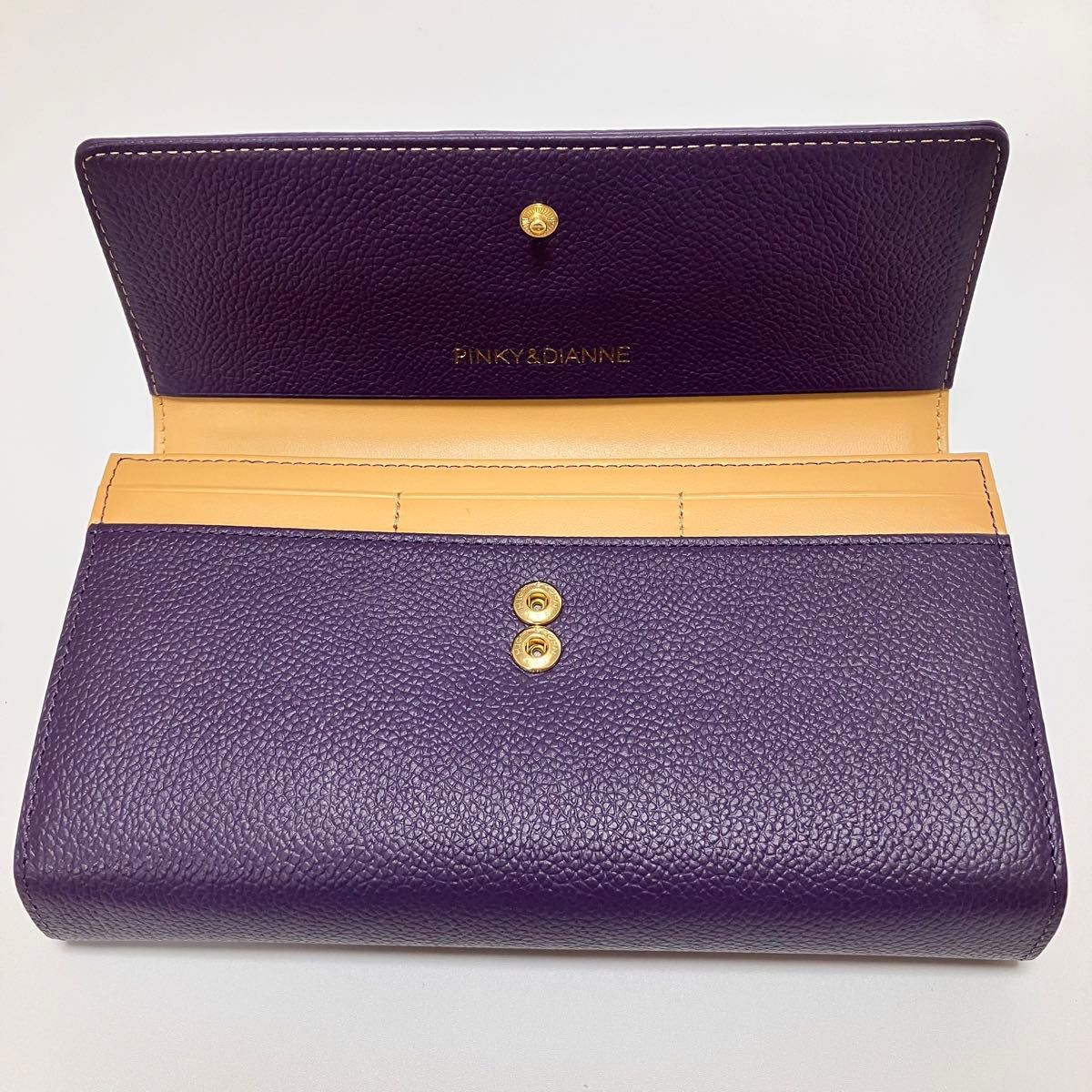 Z384 未使用 定価1 9万 ピンキー＆ダイアン PINKY＆DIANNE 長財布 財布