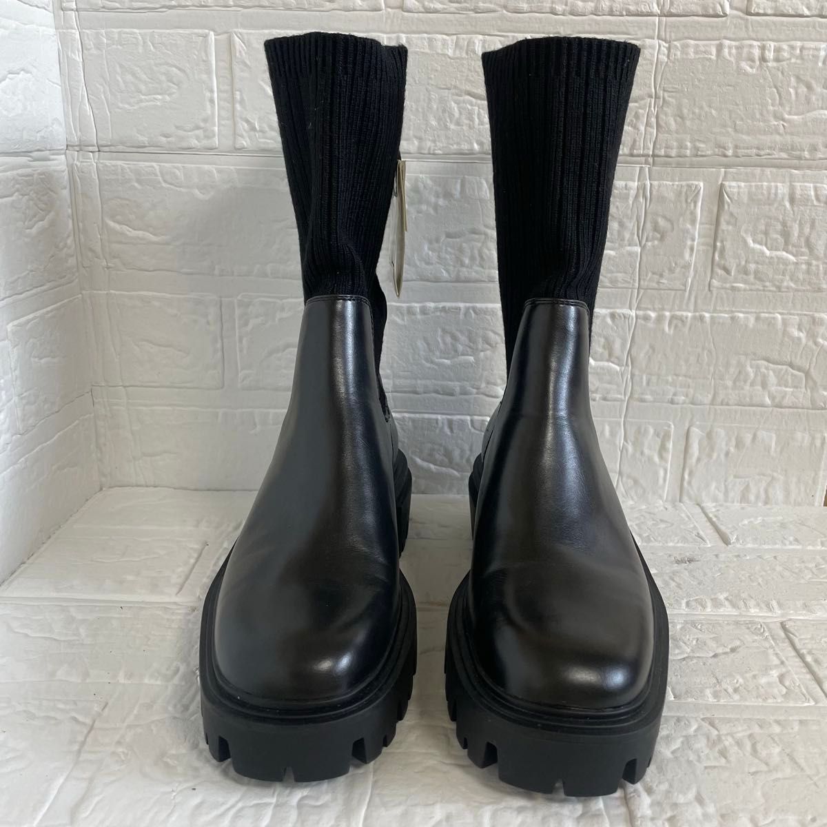 新品 ZARA トラックソール付き ソックススタイルアンクルブーツ