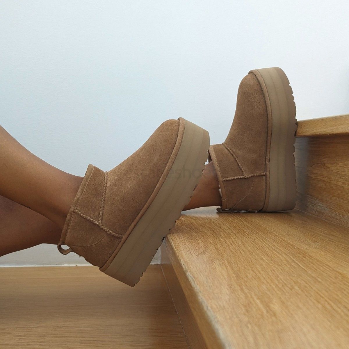 UGG アグ プラットフォーム ムートンブーツ チェスナットClassic