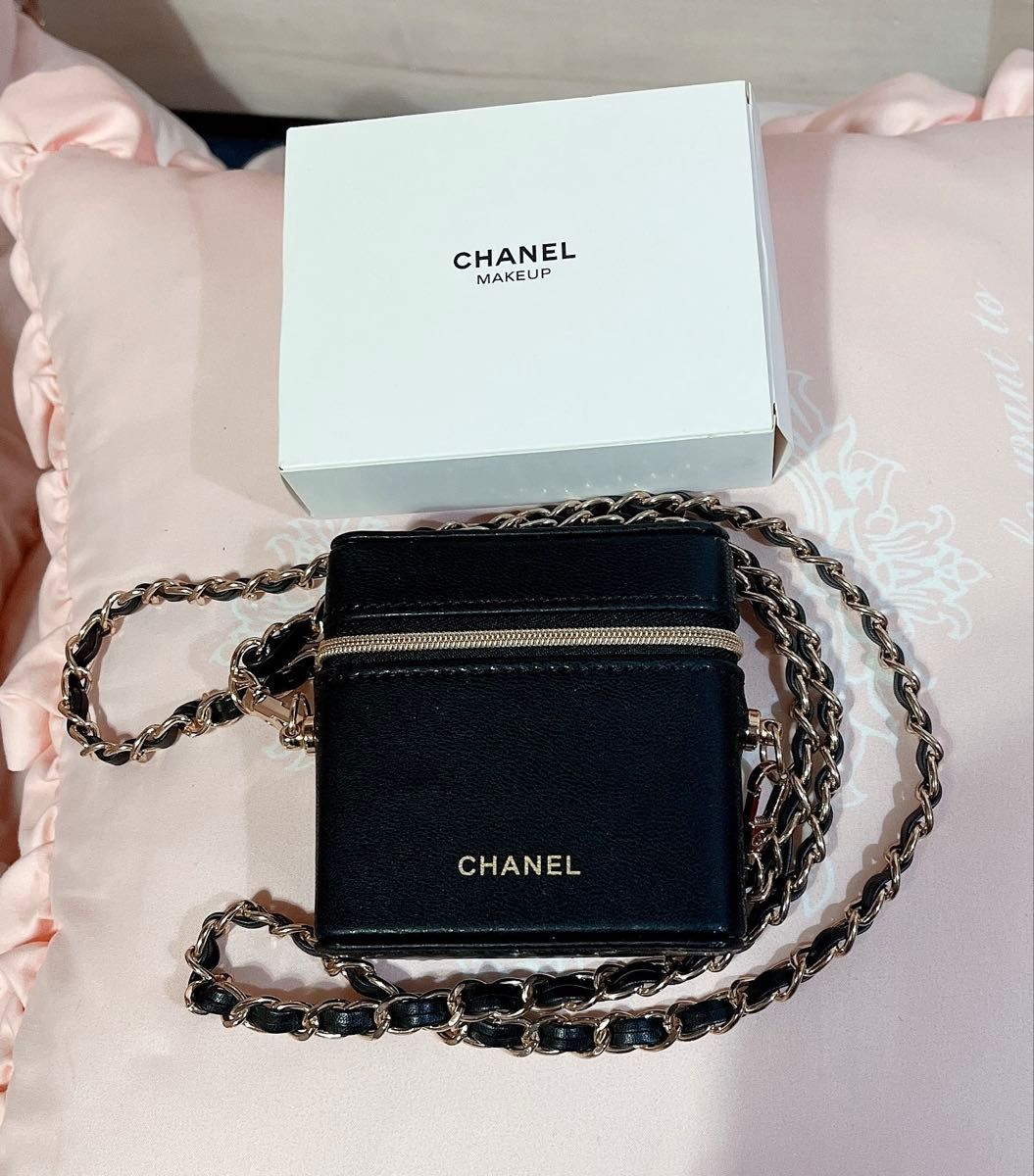 CHANEL ノベルティ シャネル リップケースポーチ チェーン付き｜Yahoo