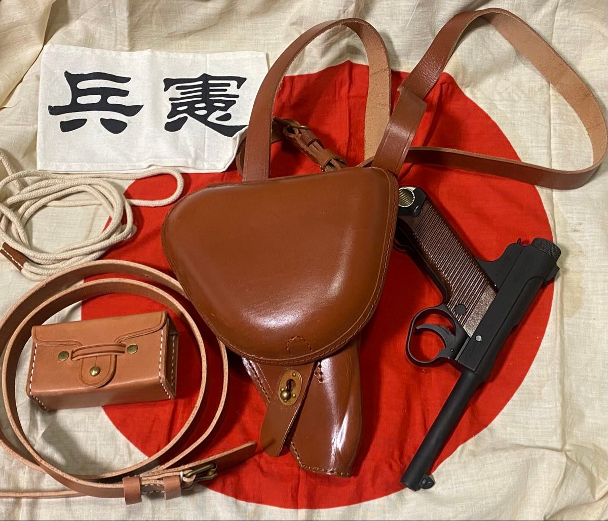 日本陸軍憲兵隊4点セット 南部14年式ホルスター 拳銃弾薬盒＆ベルト