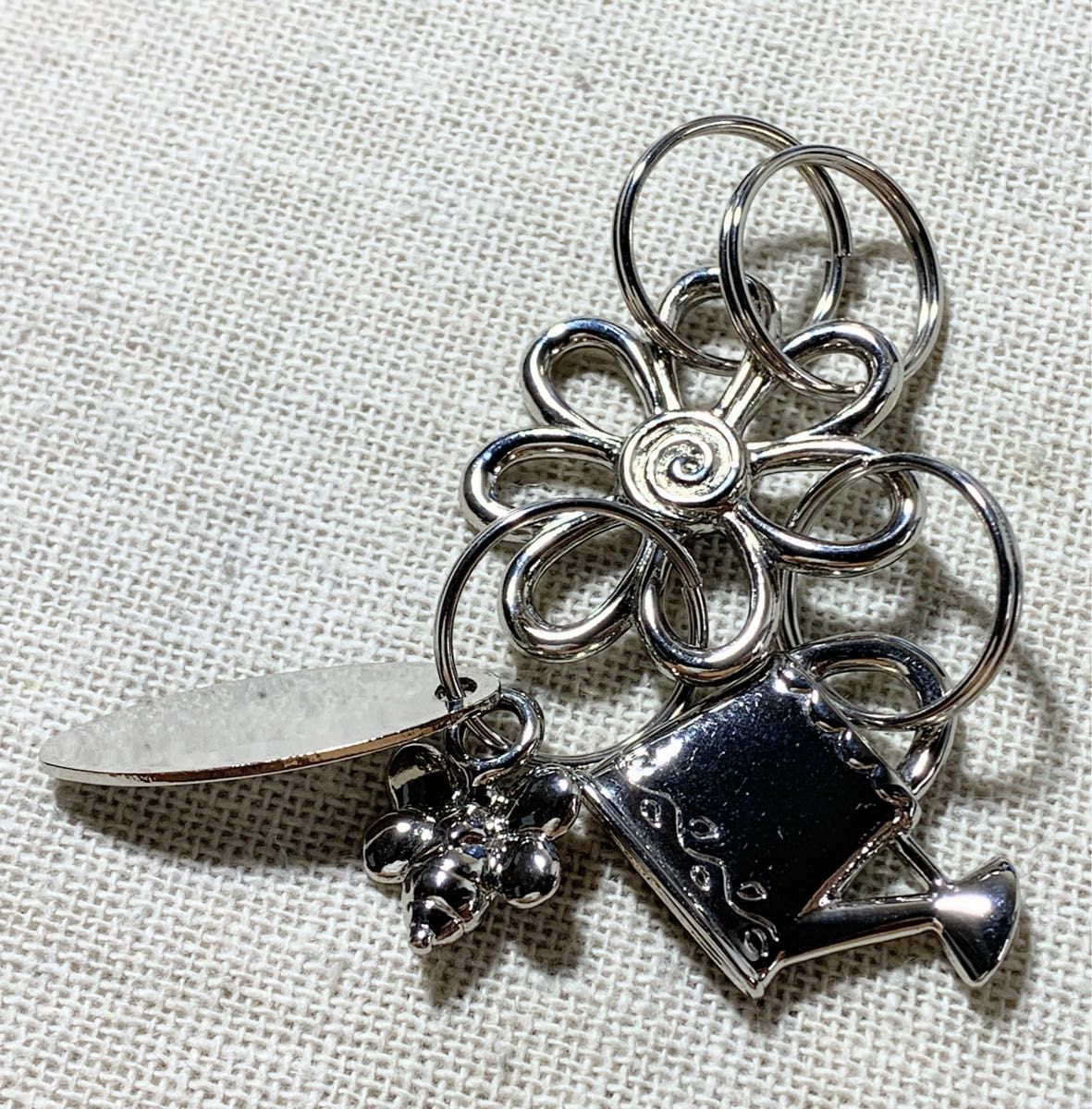 MIKIMOTO ミキモト キーリング キーホルダー パール 花 ミツバチ