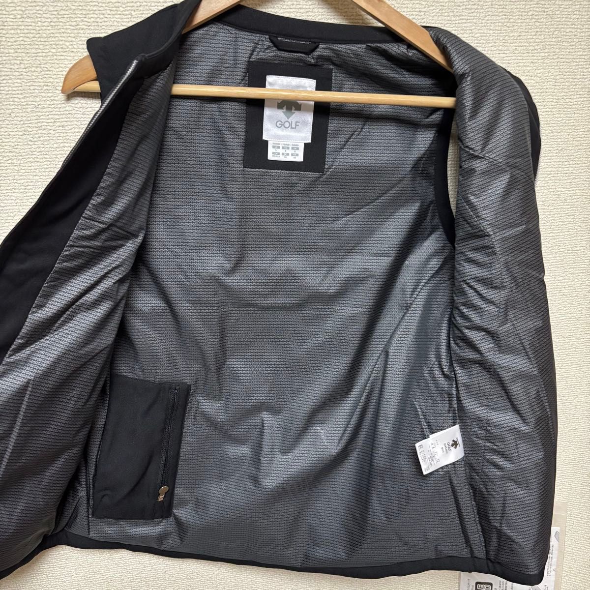 未使用 定価49500円 DESCENTE デサント 中綿モバイルサーモ電熱ベスト