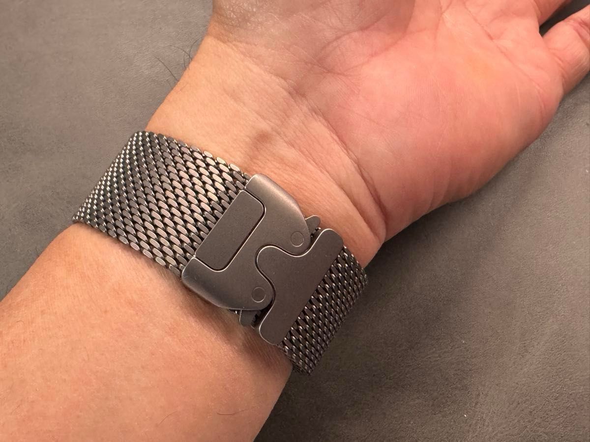 Apple Watch Band - 49mmケース用ナチュラルチタニウムミラネーゼ