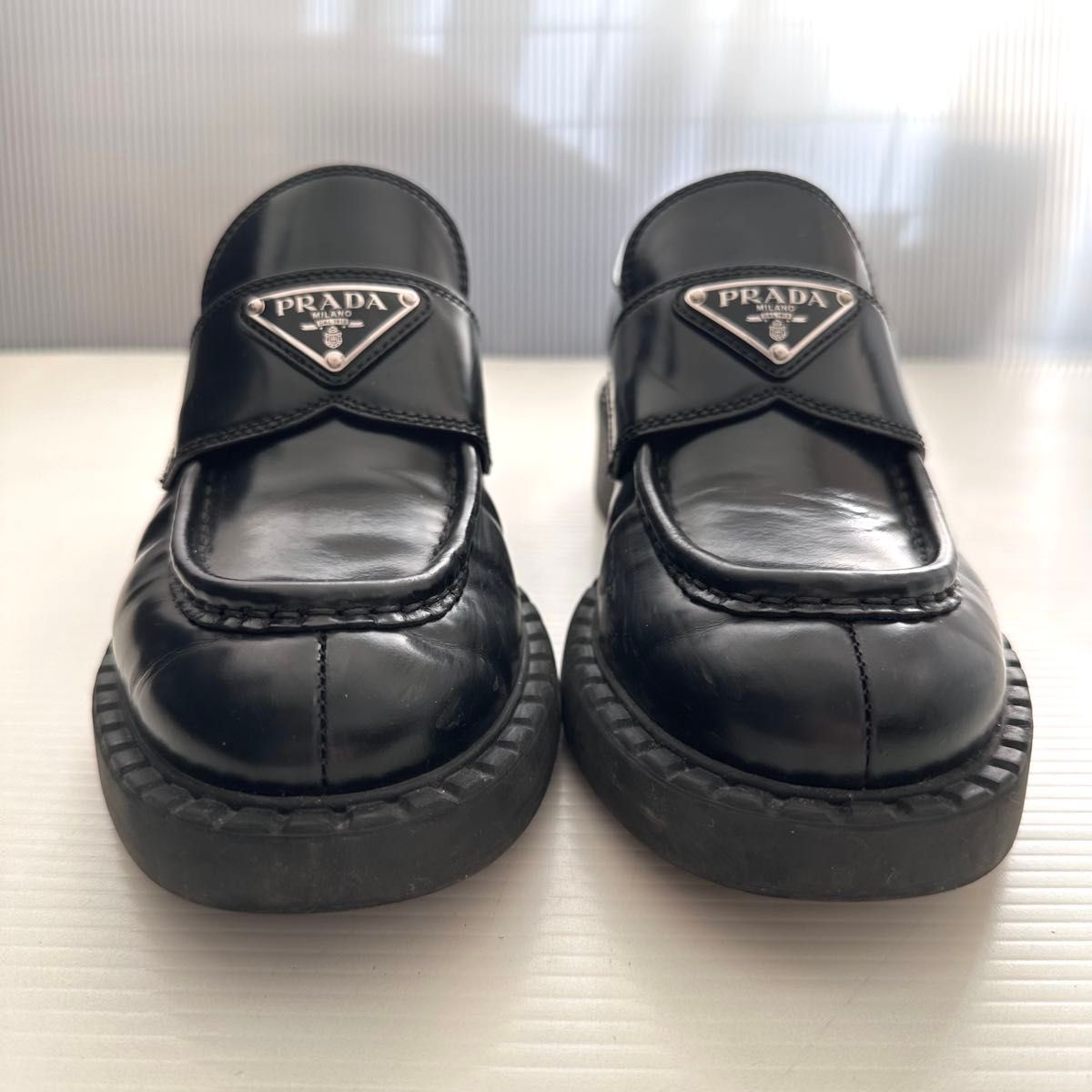 PRADA プラダ チョコレート ブラッシュドレザー ローファー 革靴 正規