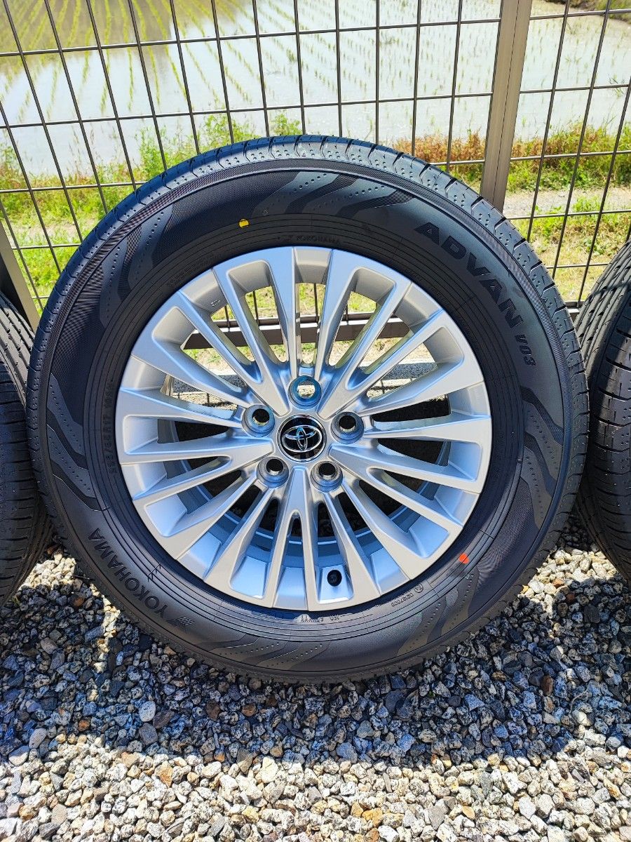 アルファード 40系 純正 ヨコハマアドバンV03 225/65R17 17×6 5J +40