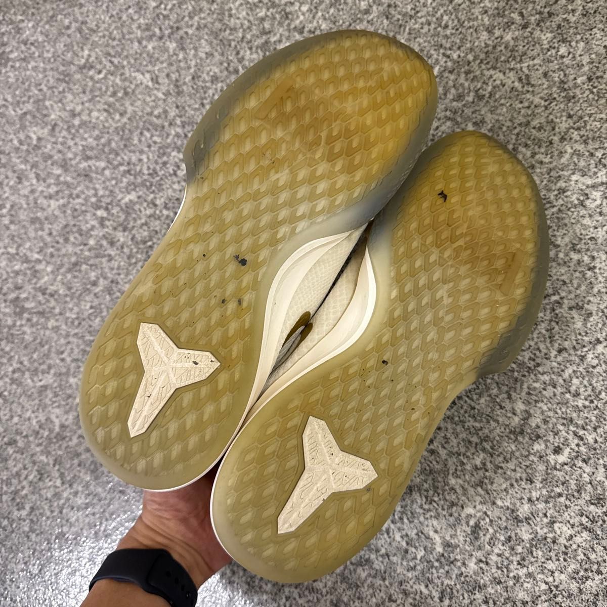 NIKE KOBE マンバフォーカス 29 5 白金 バスケットシューズ｜Yahoo