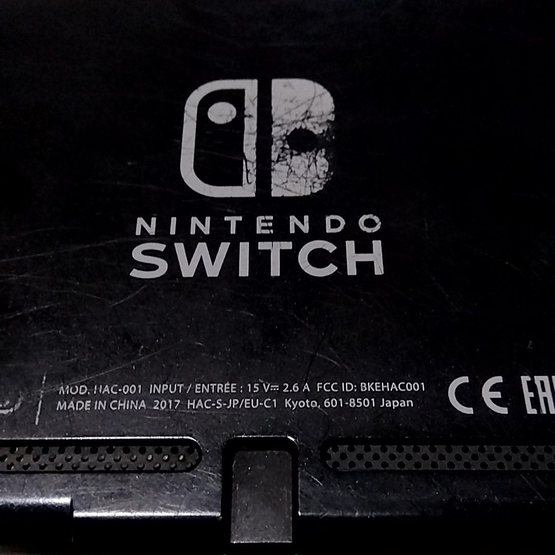 Nintendo switch 本体のみ 動作OK 2017年製 難あり｜Yahoo!フリマ（旧