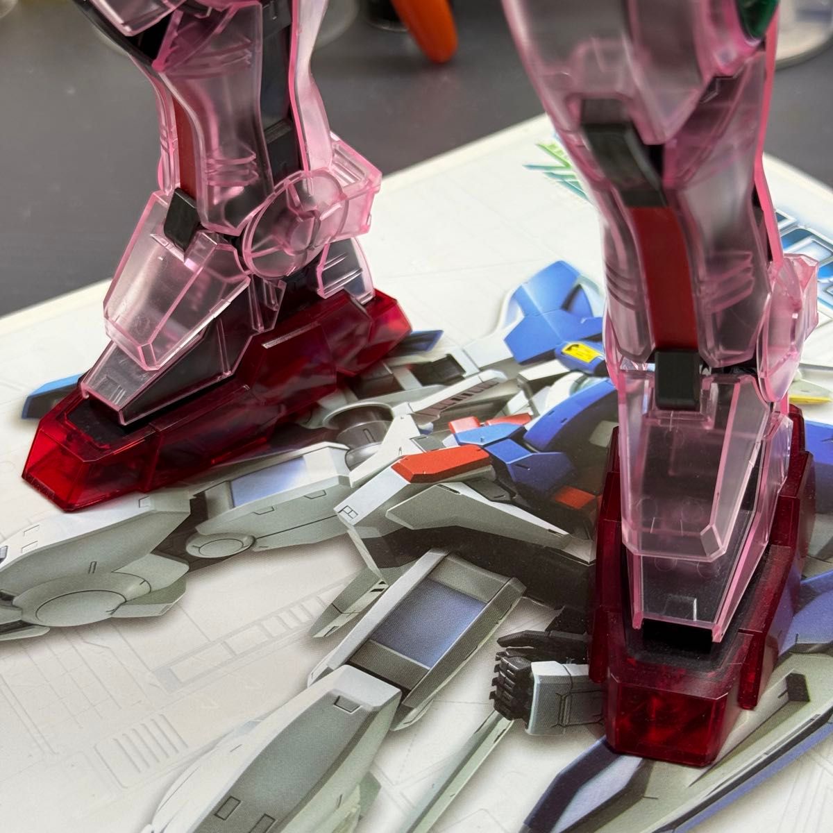 ガンダムOO 1/60スケール GN-001 ガンダムエクシア クリアカラー