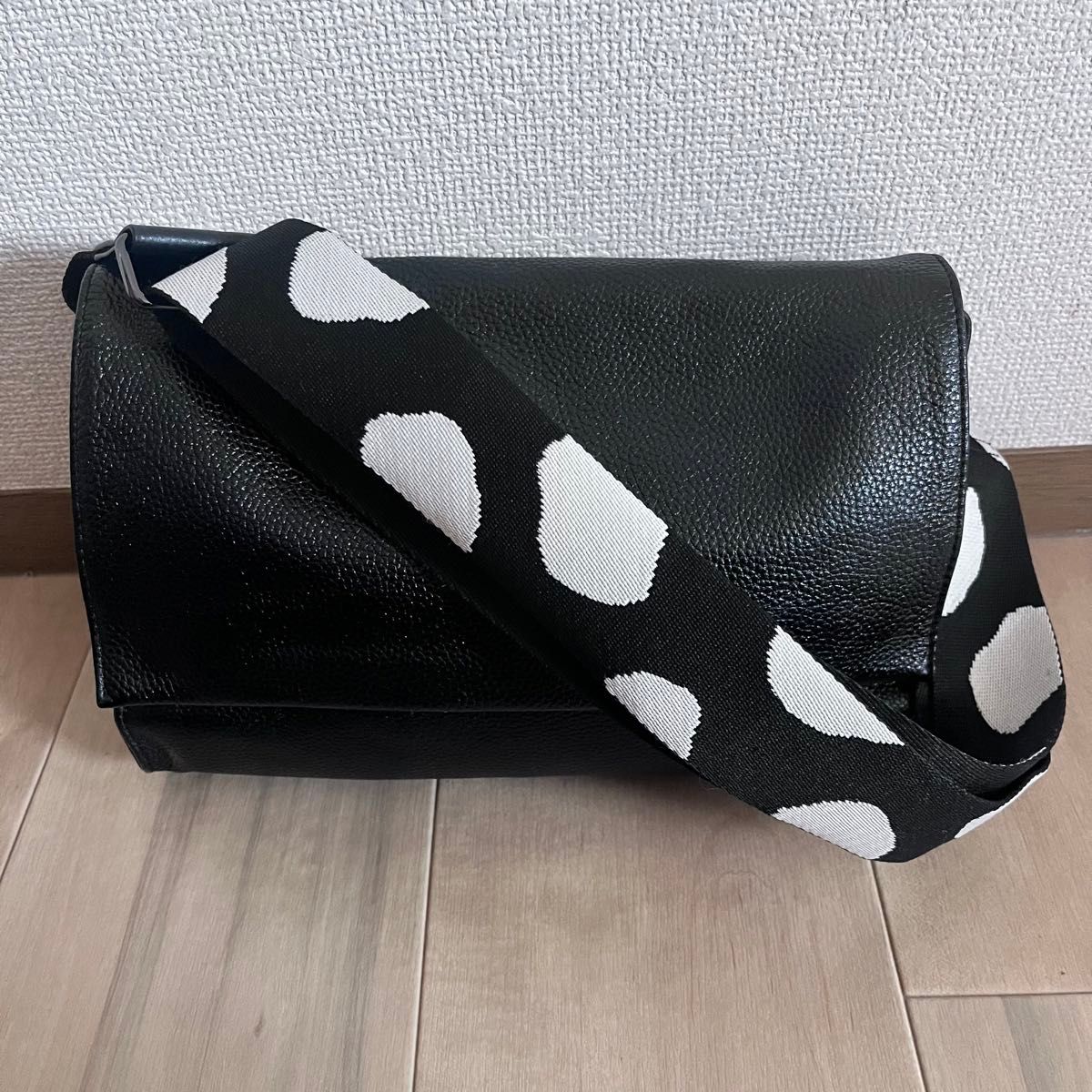 ear PAPILLONNER イアパピヨネ ダルメシアンボディショルダーバッグ