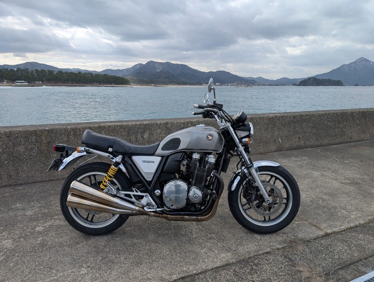 ホンダ CB1100(SC65) 純正 ガソリンタンク ヘアライン仕上げ シルバー