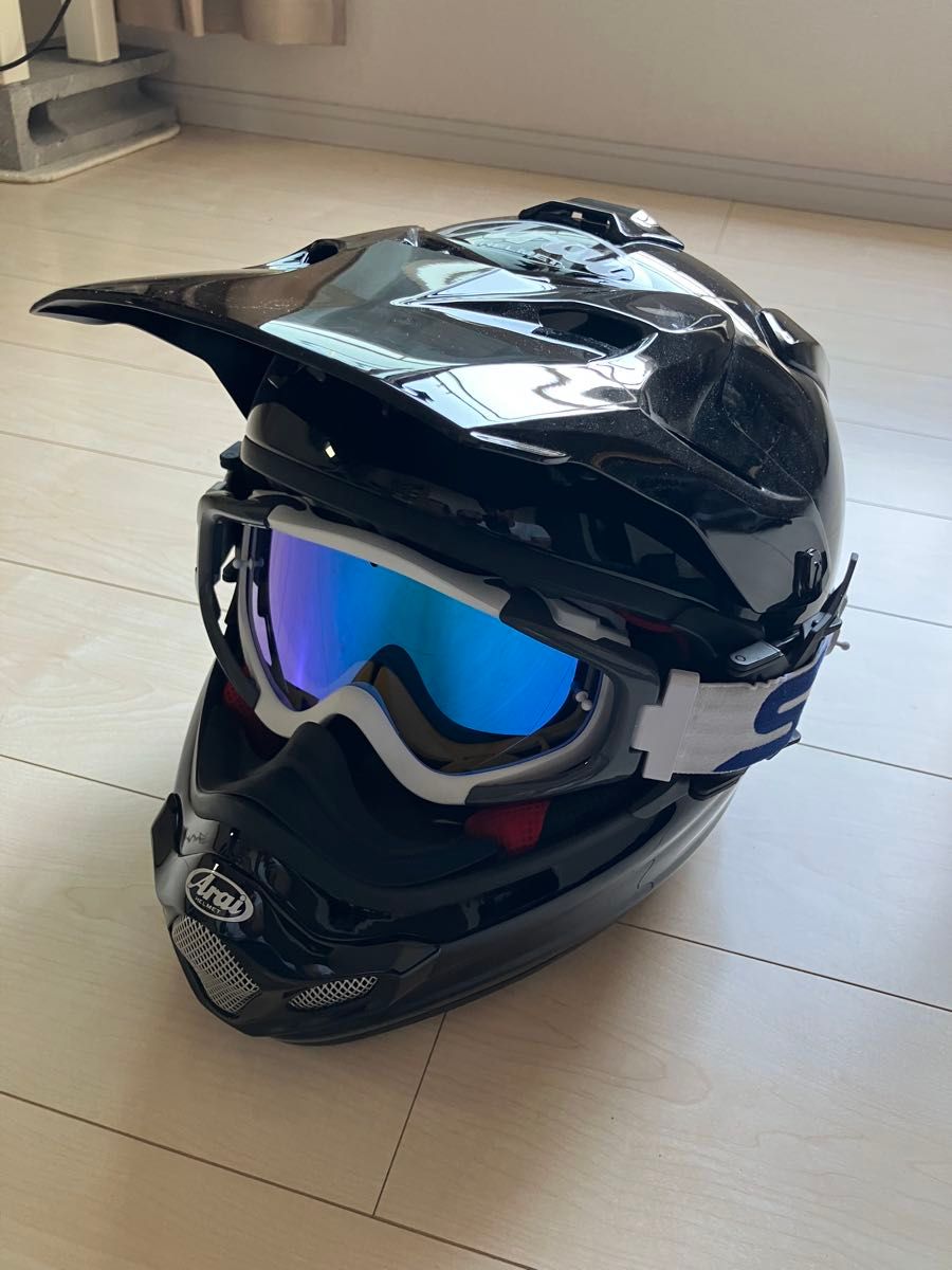 Arai Vクロス4 オフロードヘルメット スワンズゴーグル＋エア