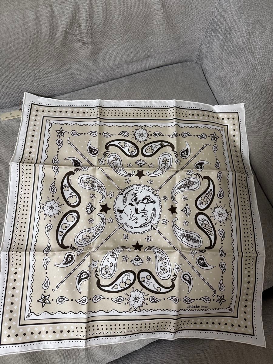 値下げ 新品未使用 エルメス シルクバンダナ 《ロデオ・デ・フルーツ