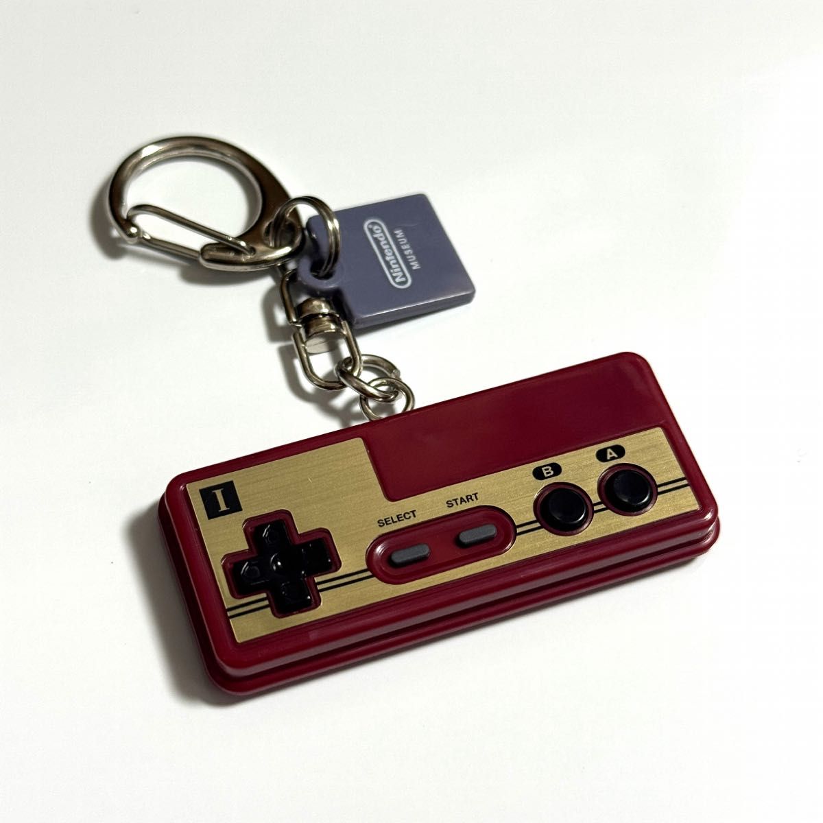 新品】ニンテンドーミュージアム限定 ゲームハードキーホルダー