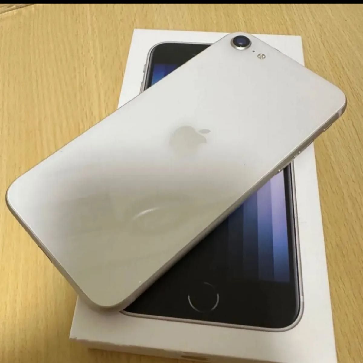 超美品】iPhone SE 第3世代 64GB スターライト SIMフリー バッテリー86