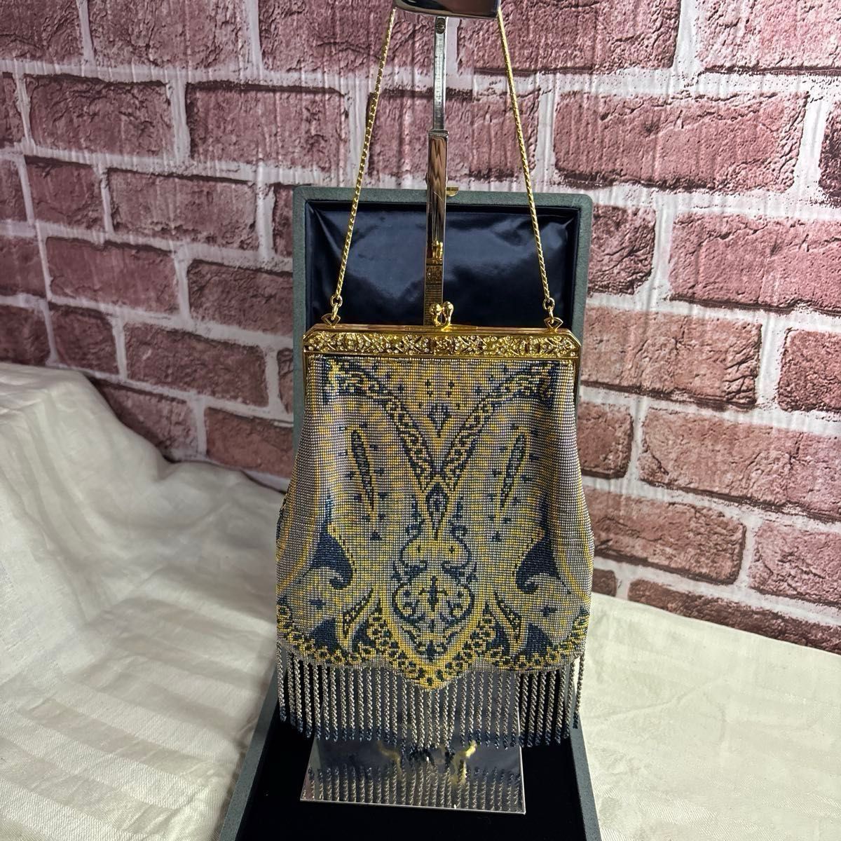 希少超美品倉橋佳子メタルビーズ総ビーズ刺繍フリンジ付きハンドバッグ