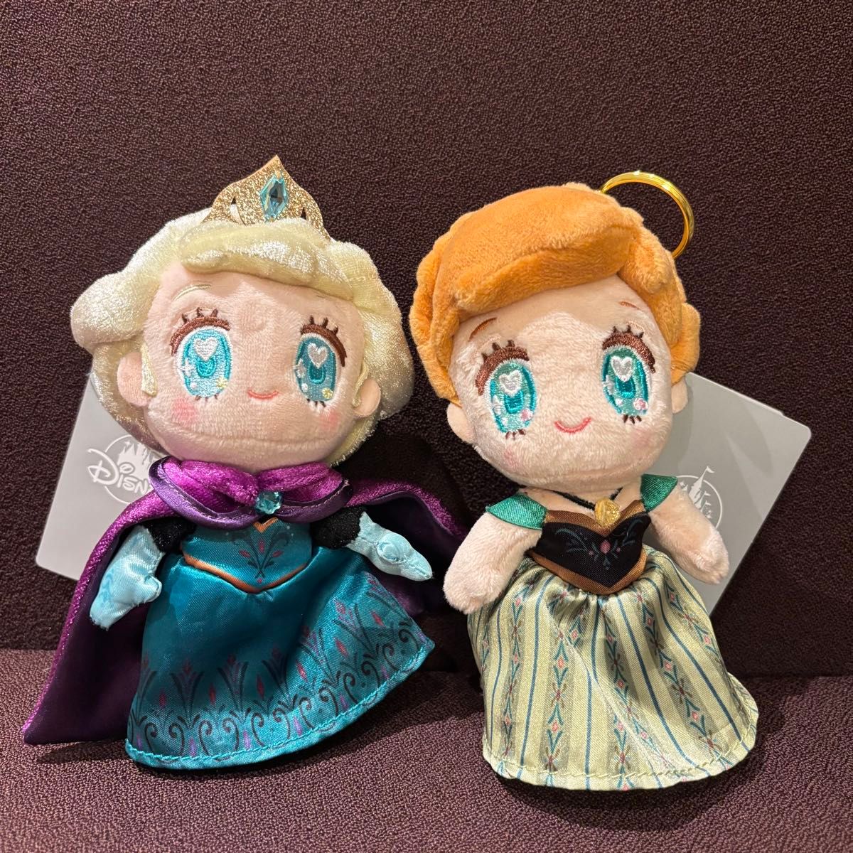 ディズニーストア アナ エルサ ぬいぐるみ キーチェーン 戴冠式 アナと