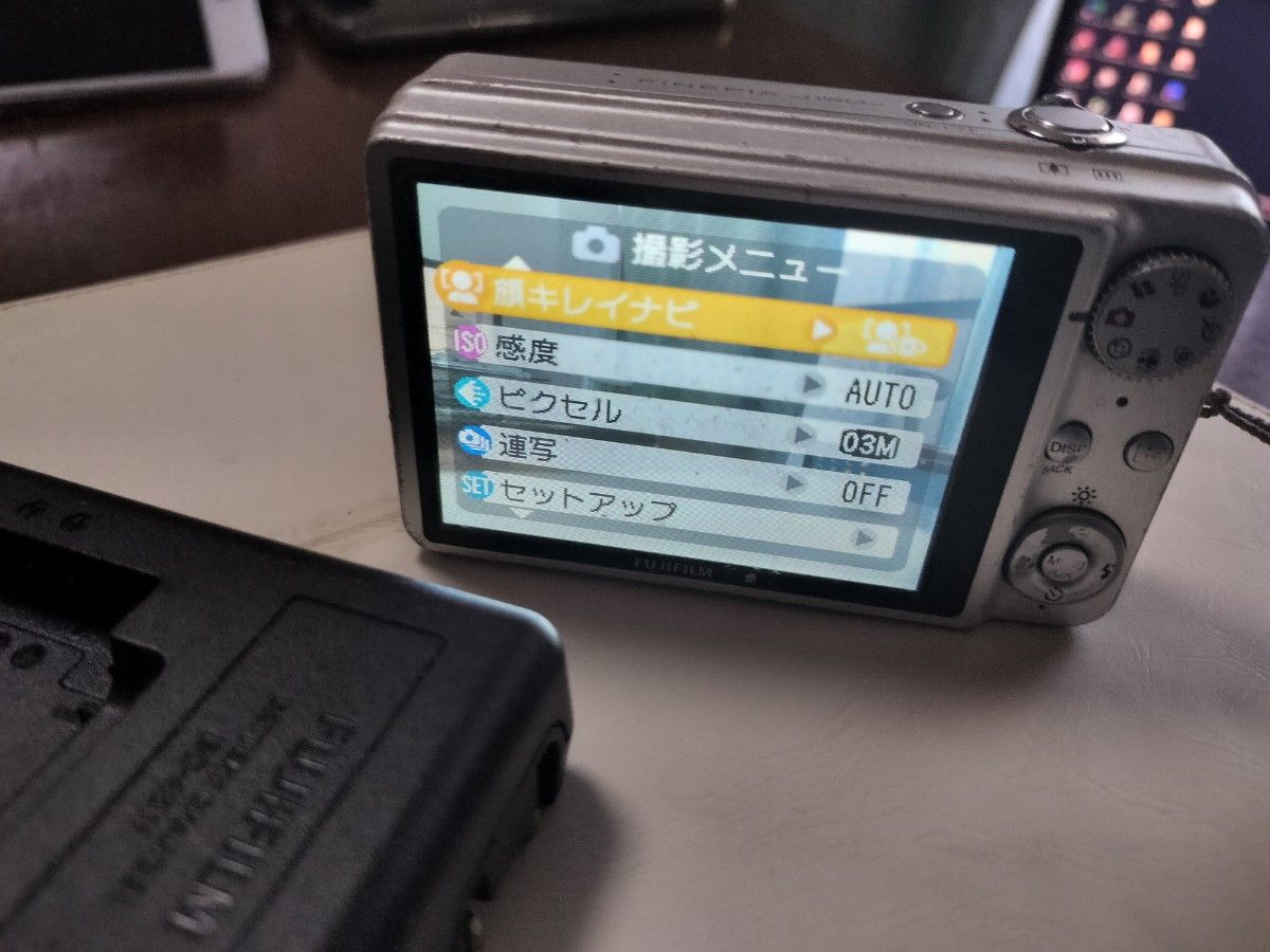 コンパクトデジタルカメラ FUJIFILM FinePix J150w｜Yahoo!フリマ（旧