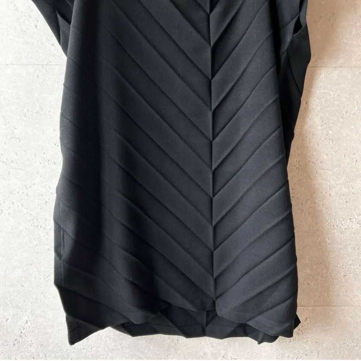 希少 me ISSEY MIYAKE アシンメトリー変形プリーツトップスプル