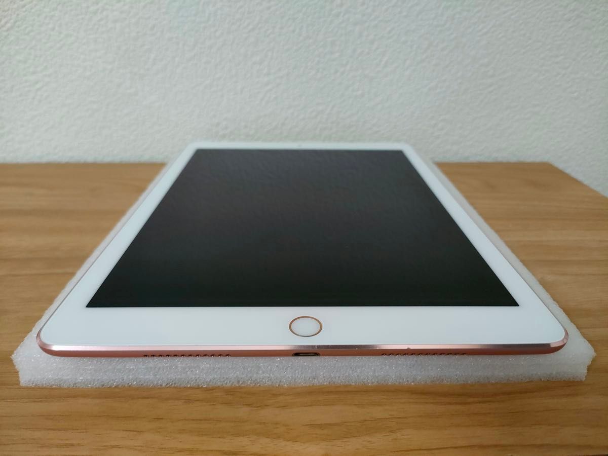 iPad Pro 9 7インチ Wi-Fiモデル 256GB ローズゴールド MM1A2J/A A1673
