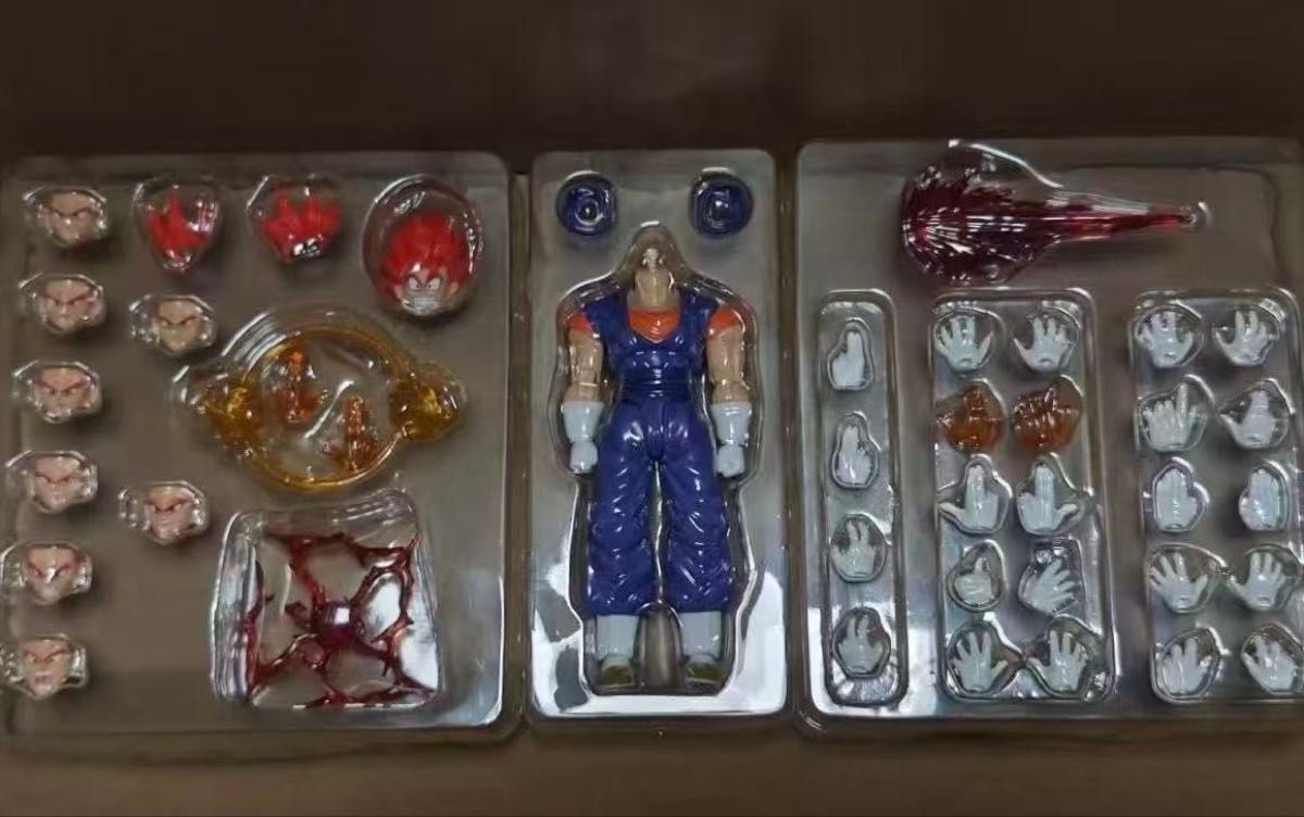 海外限定s h figuarts ドラゴンボール スーパーサイヤ人ゴッドベジット
