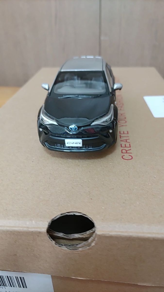 トヨタ 新型RAV4 ミニカー カラーサンプル アバンギャルドブロンズ