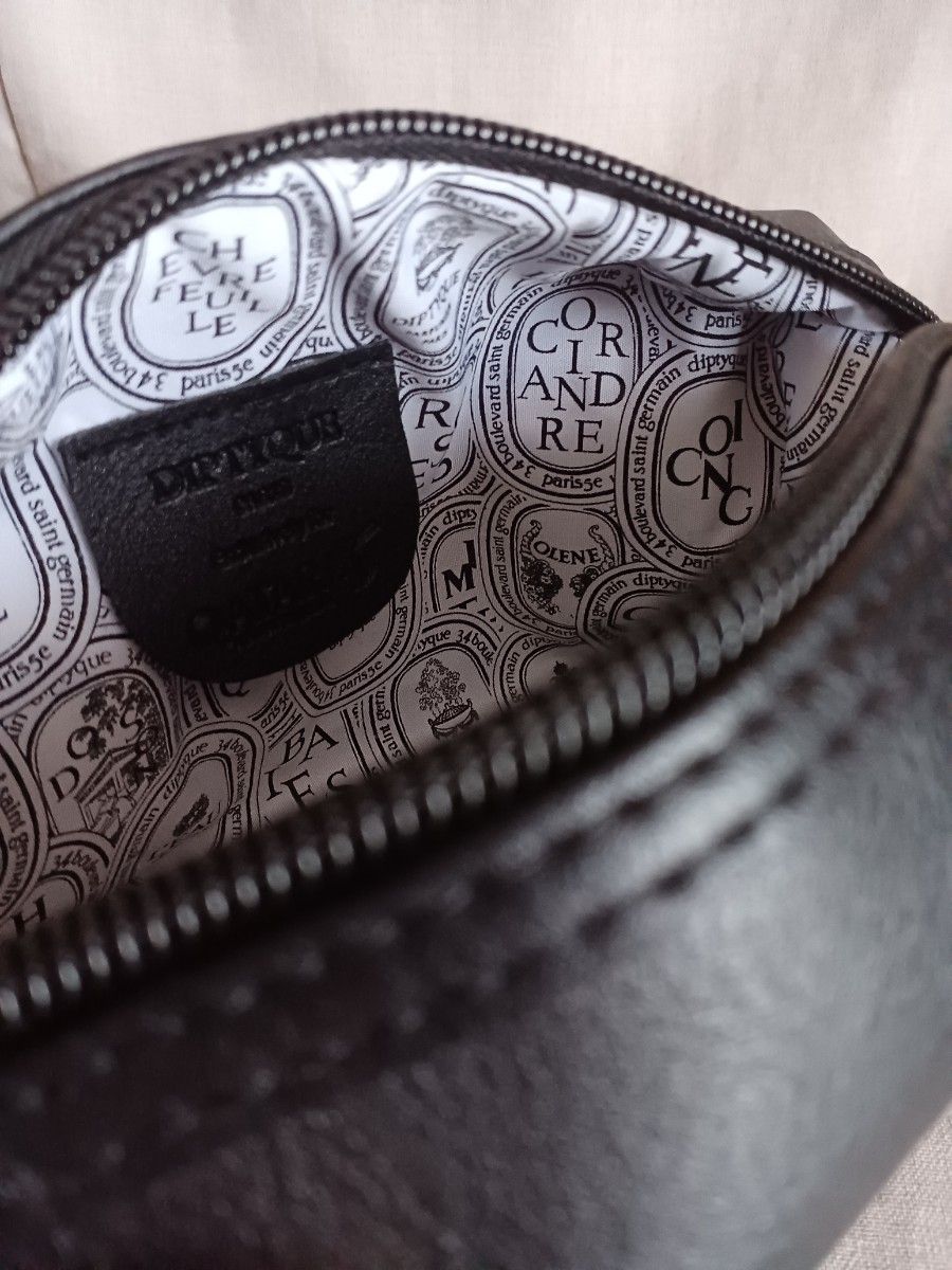 diptyque ファーストクラス カタール航空 アメニティ トワレ付き 香水3