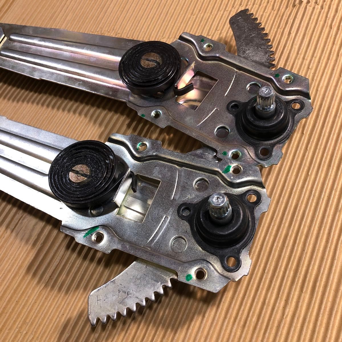 新品 ジムニー JA11 SJ30 JA22 ウインドウレギュレーター 左右｜Yahoo