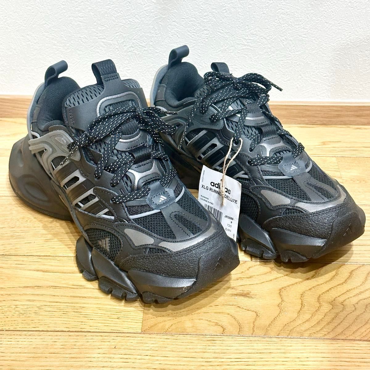 adidas XLG Runner Deluxe Black/Grey アディダス XLGランナー