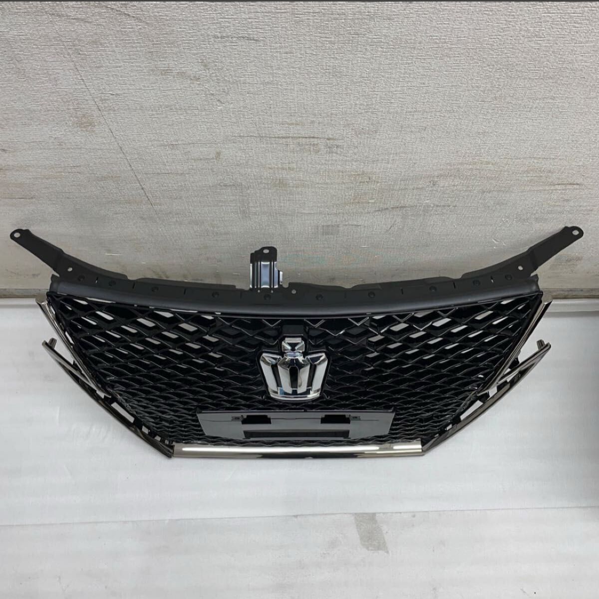 新品未使用 トヨタ純正 BlackStyle ブラックスタイル 210系 前期