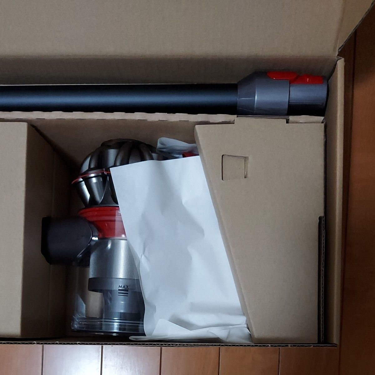 Dyson V8 Slim Fluffy Extra 未開封 Dyson V8 Slim Fluffy Extra 新品