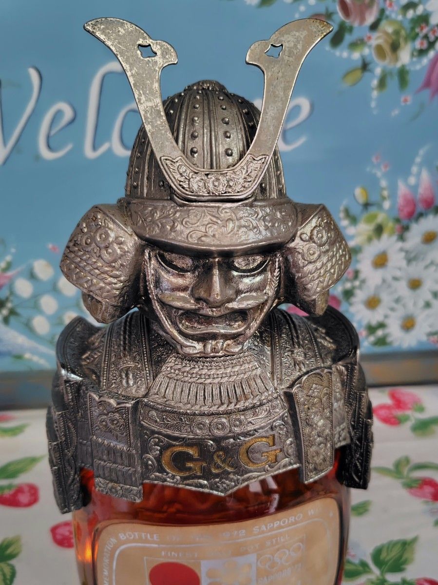 貴重 金属製 重い サムライ NKKA ニッカ ウヰスキー 鎧 兜 侍 KABUTO