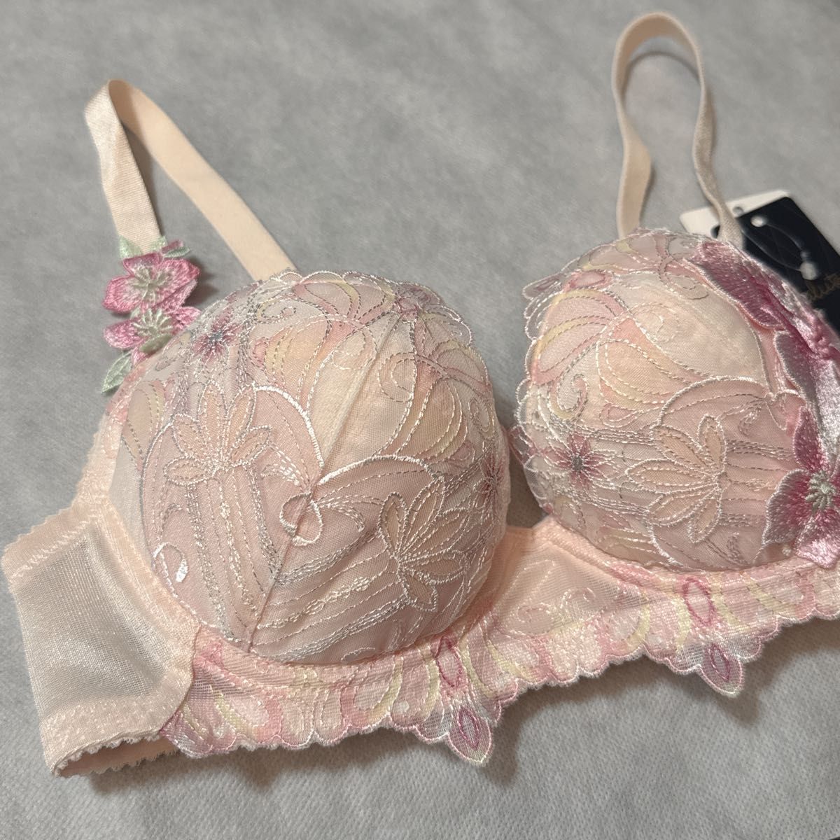 SALE】ワコール サルート P-upブラ D65 2枚セット 新品 匿名配送