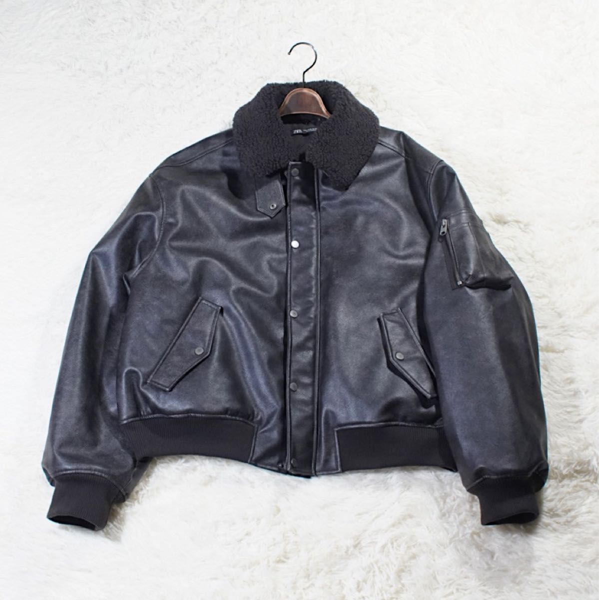 即完売 希少サイズ《ZARA》ボア襟 フェイクレザージャケット(XL)黒