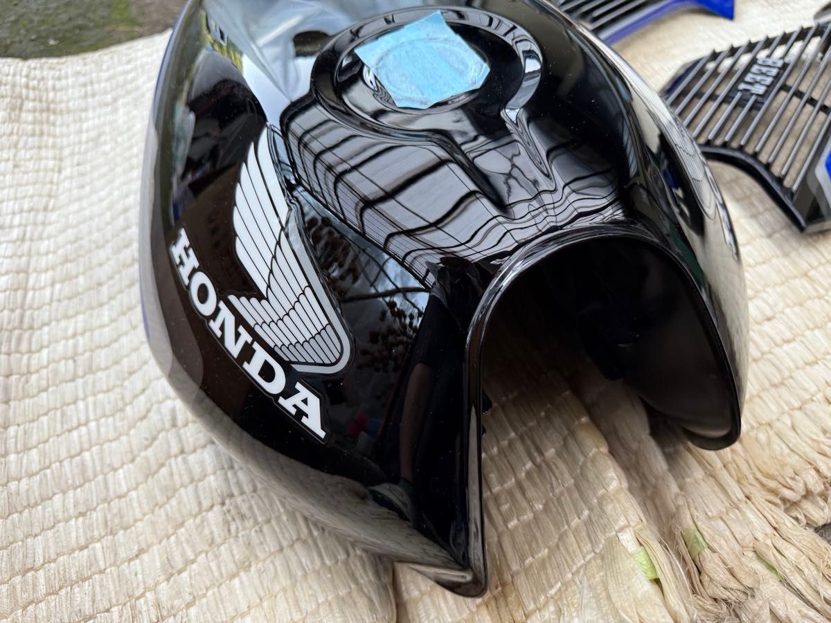 美品 CBX400F 外装セット タンク サイドカバー テール フロント