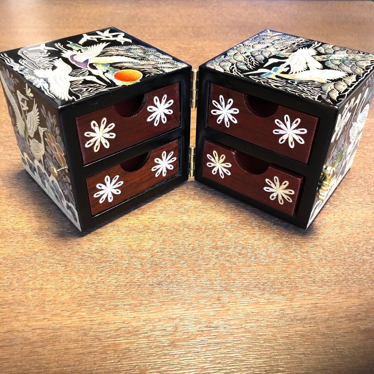 新品 未使用 韓国伝統工芸品 螺鈿細工 ジュエリーボックス 小物入れ