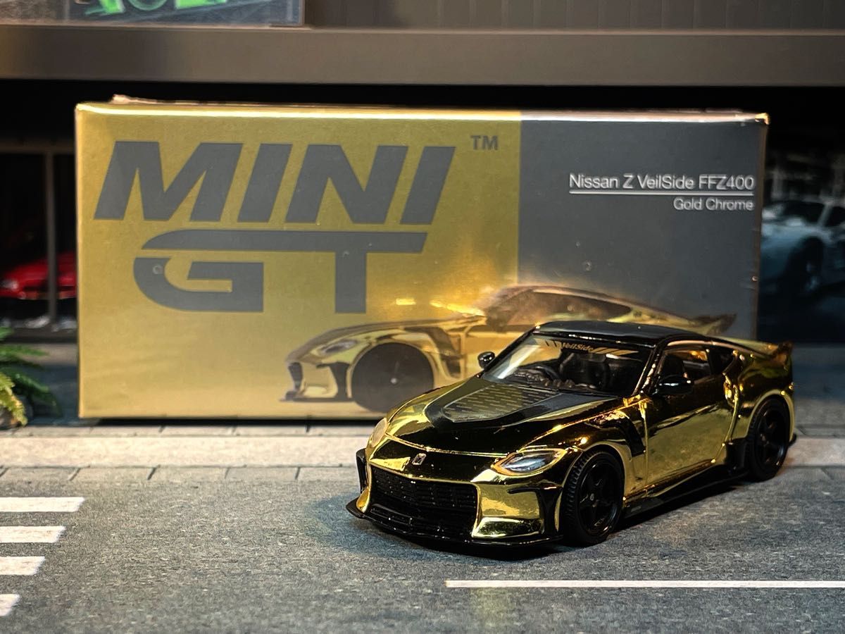 MINI GT 1/64 日産 Z Veilside FFZ400 クロームゴールド RHD n°985