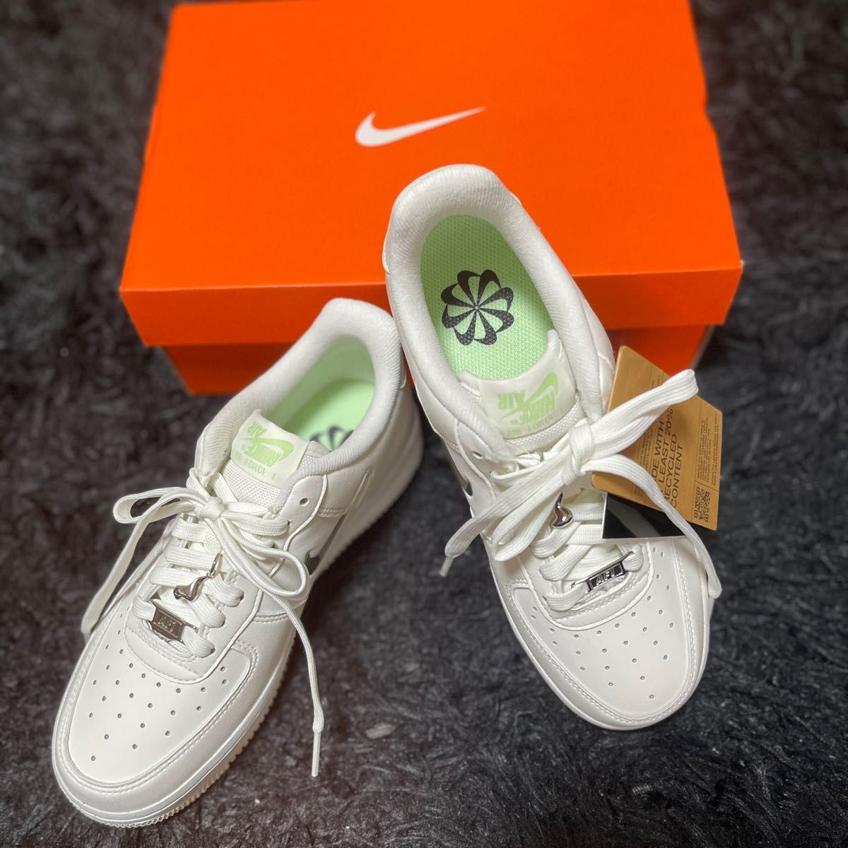 本日限定価格 【即日発送】【新品未使用】NIKE W AIR FORCE 1 '07 NN