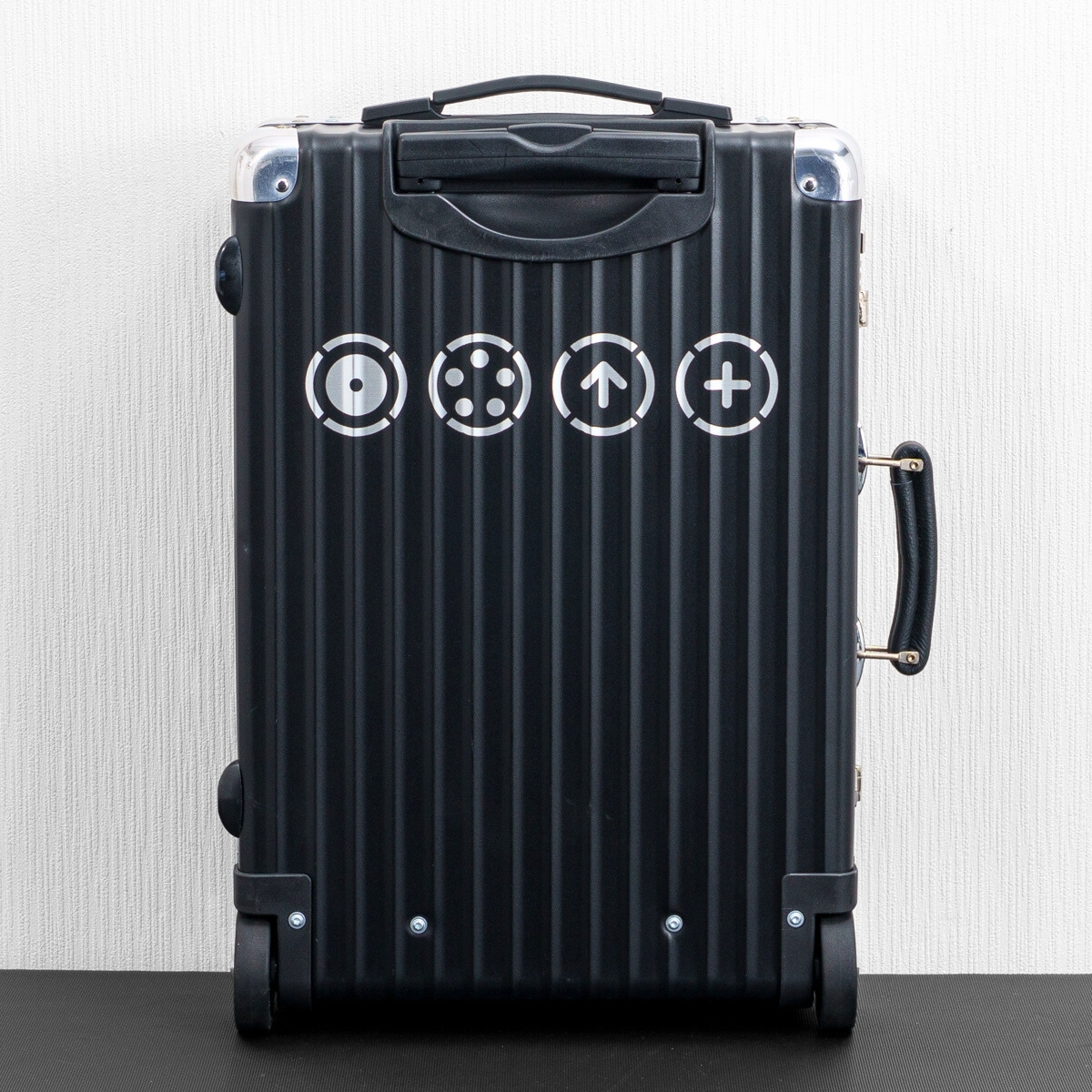 美品 RIMOWA リモワ Michael Wong 香港限定モデル CLASSIC FLIGHT