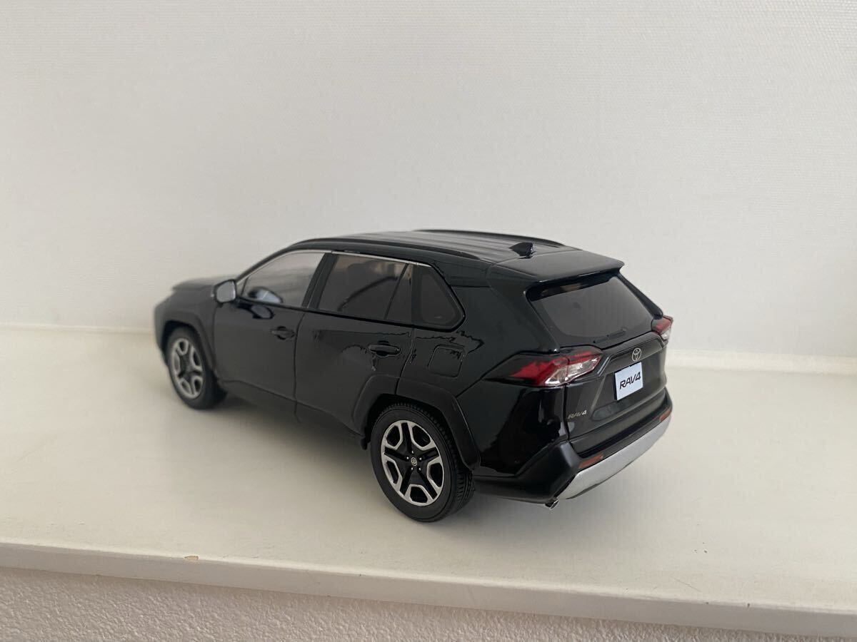 送料込み トヨタ RAV4 1/30 ラブ4 アドベンチャー 非売品 カラー