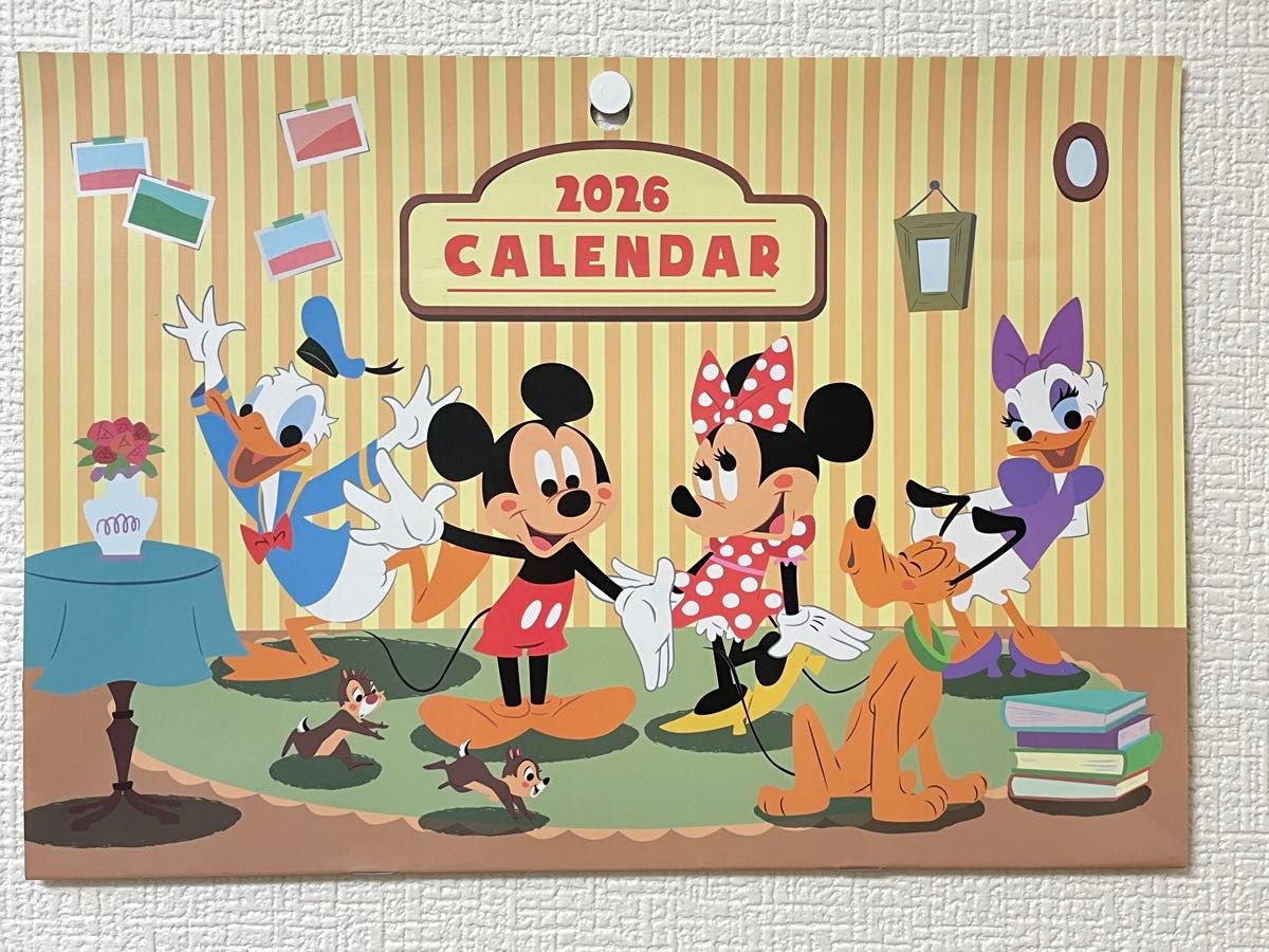 新品】ミッキ&フレンズ 2026年壁掛けカレンダー ディズニー かわいい