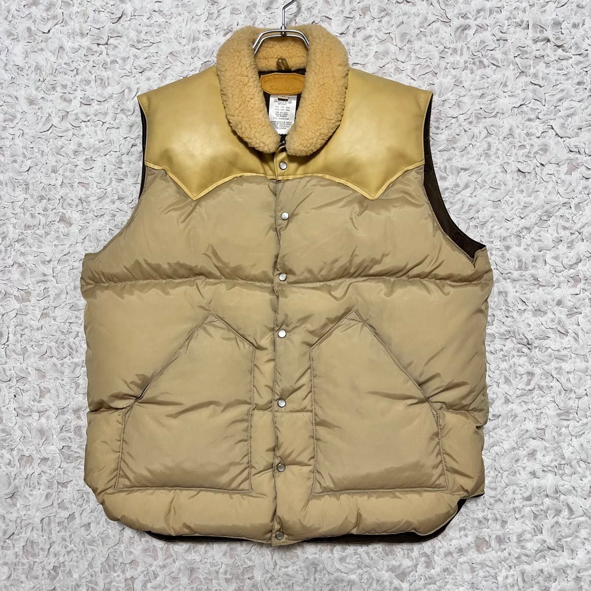 ロッキーマウンテン Rocky Mountain Featherbed ダウンベスト 襟