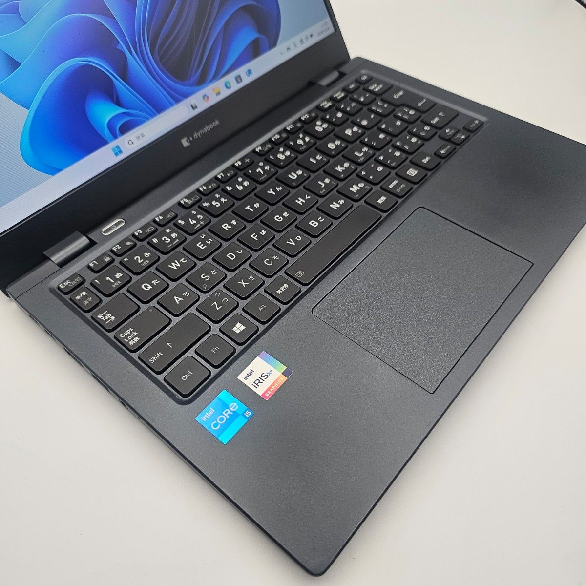 G83/HS i5 1135G7 タッチパネル (1 920×1 080) DDR4 16GB SSD 1TB