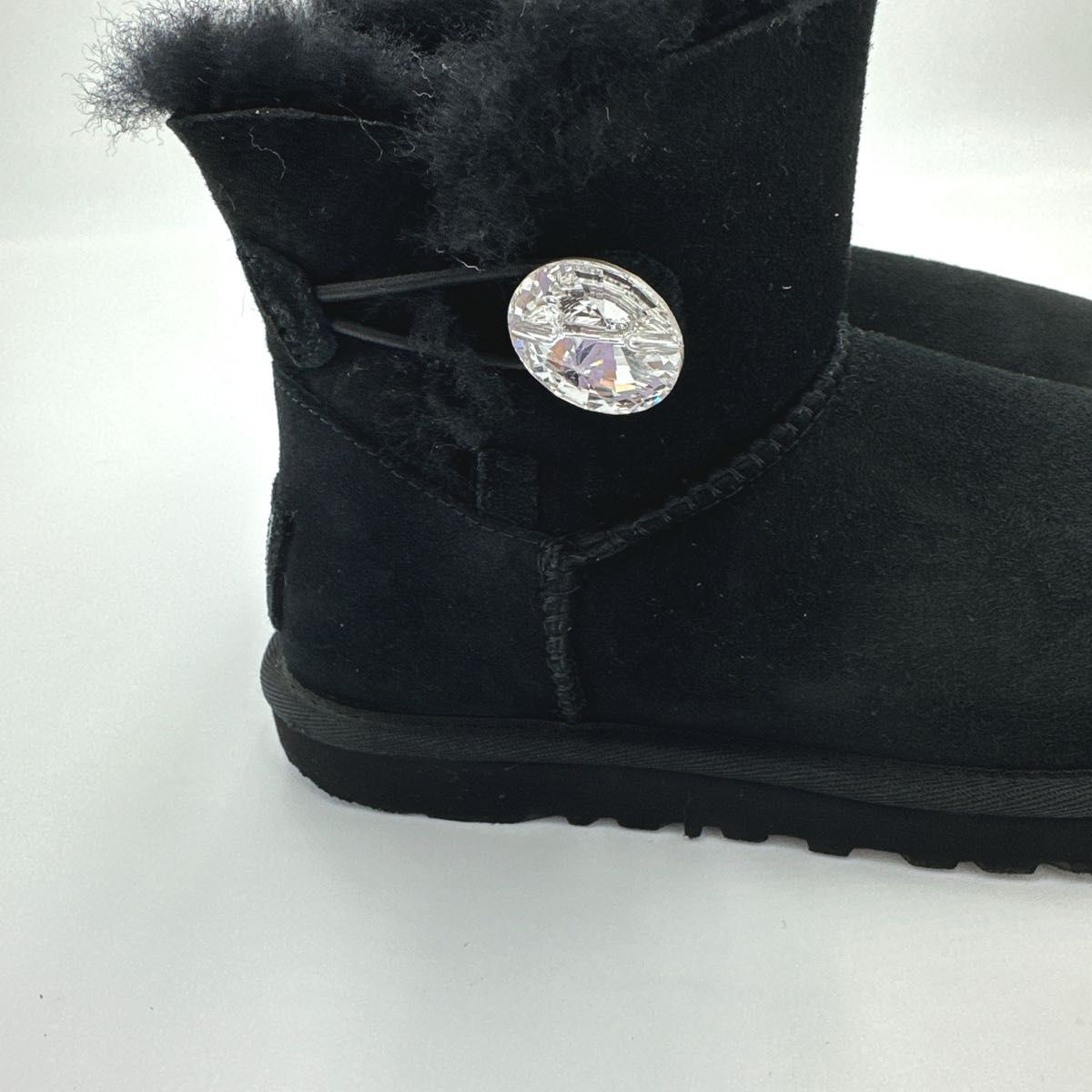 UGG 22cm ラインストーン ムートンブーツ 080 ブラック ショートブーツ