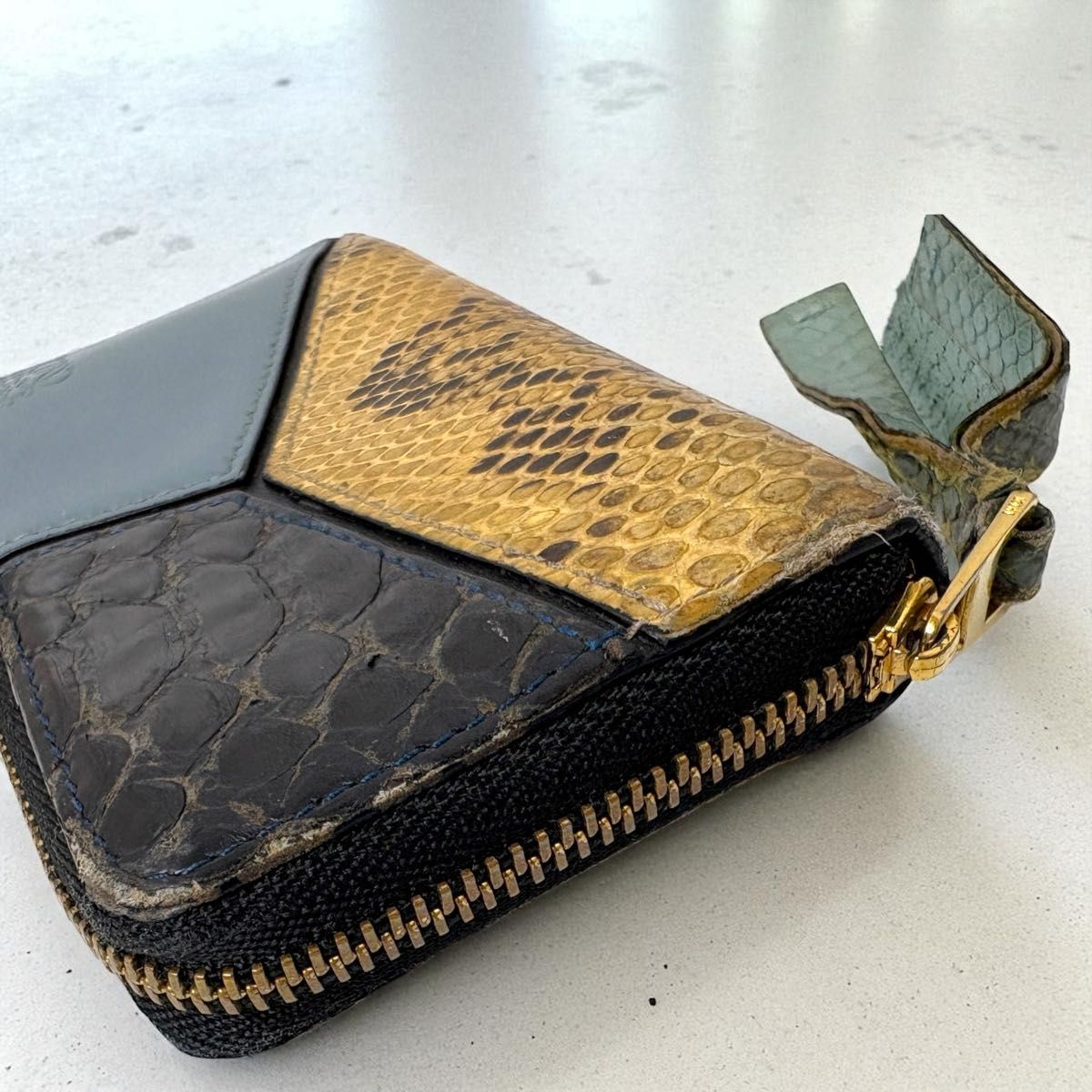 LOEWE ロエベ パズル アナグラム レザー パイソン ラウンドファスナー
