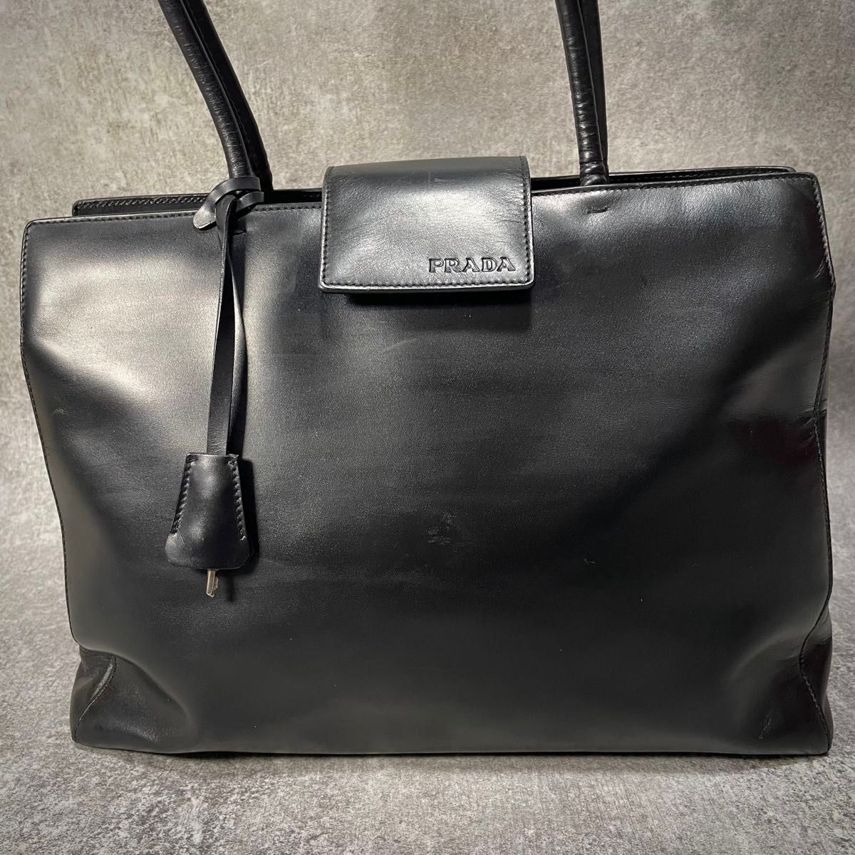 PRADA ハンドバッグ レザー ブラック アーカイブ 本革 トート