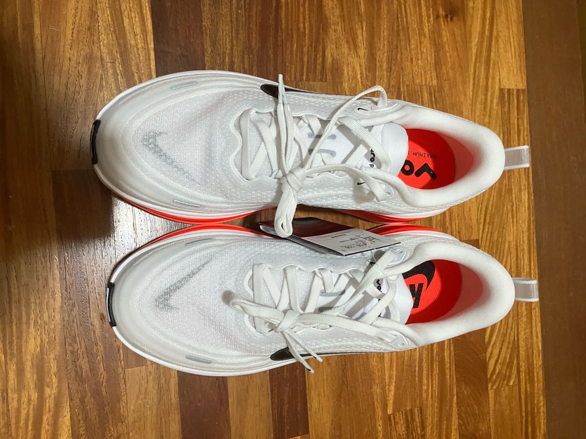 ナイキ ボメロプラス/27cm NIKE VOMERO ランニングシューズペガサス