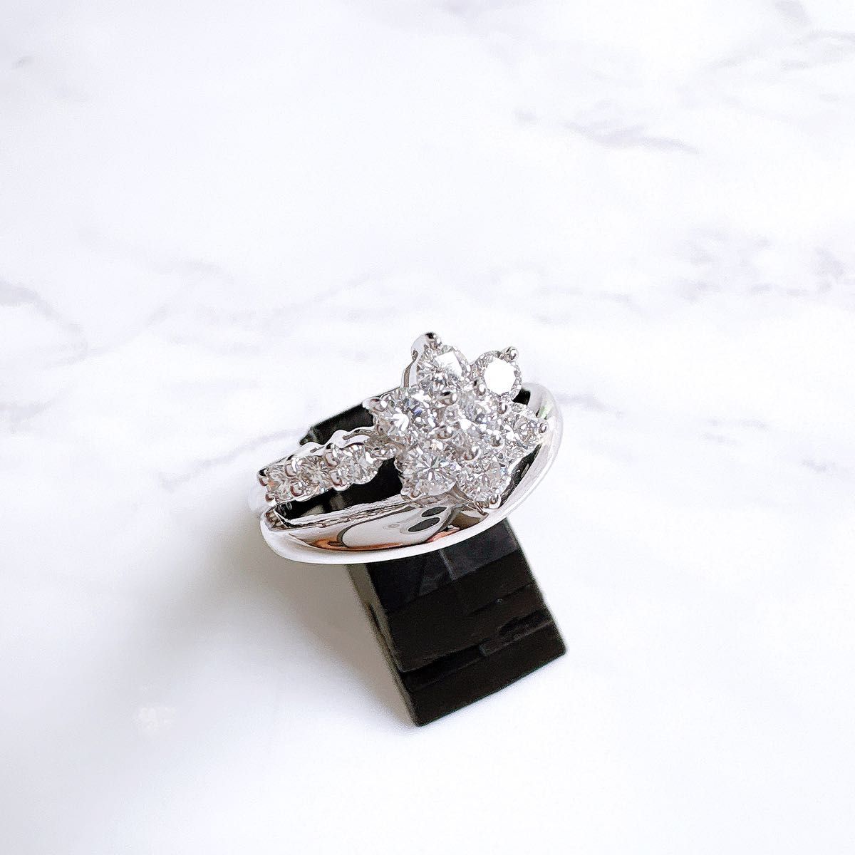 美品 Pt900 ダイヤリング 0 51ct #10｜Yahoo!フリマ（旧PayPayフリマ）
