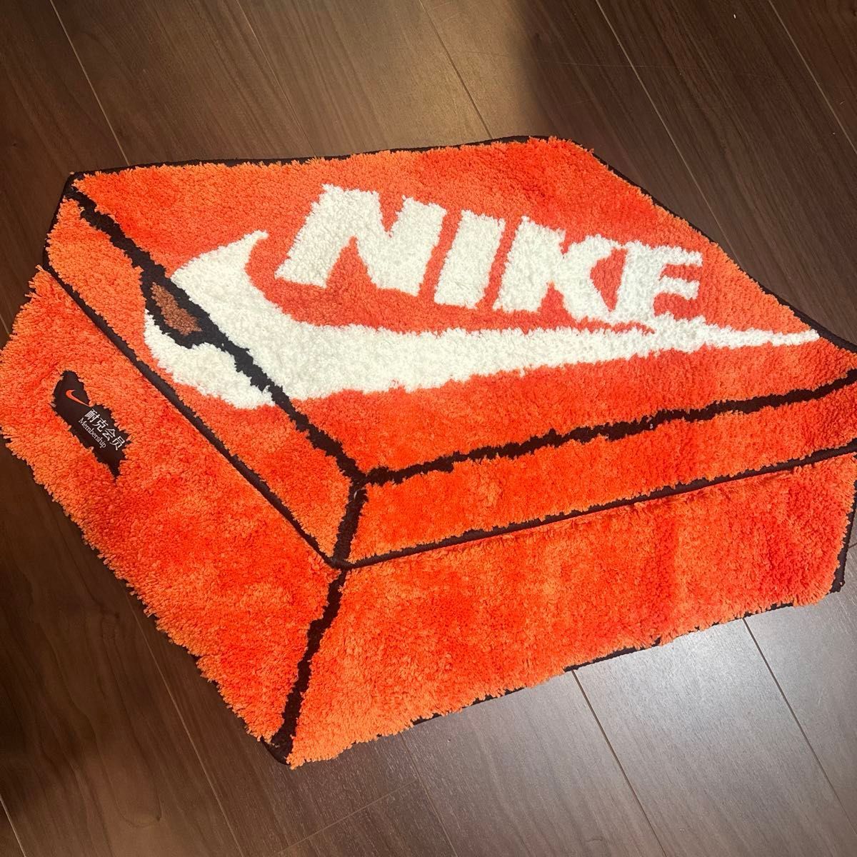 上海限定 NIKE スニーカーボックス マット ラグ｜Yahoo!フリマ（旧