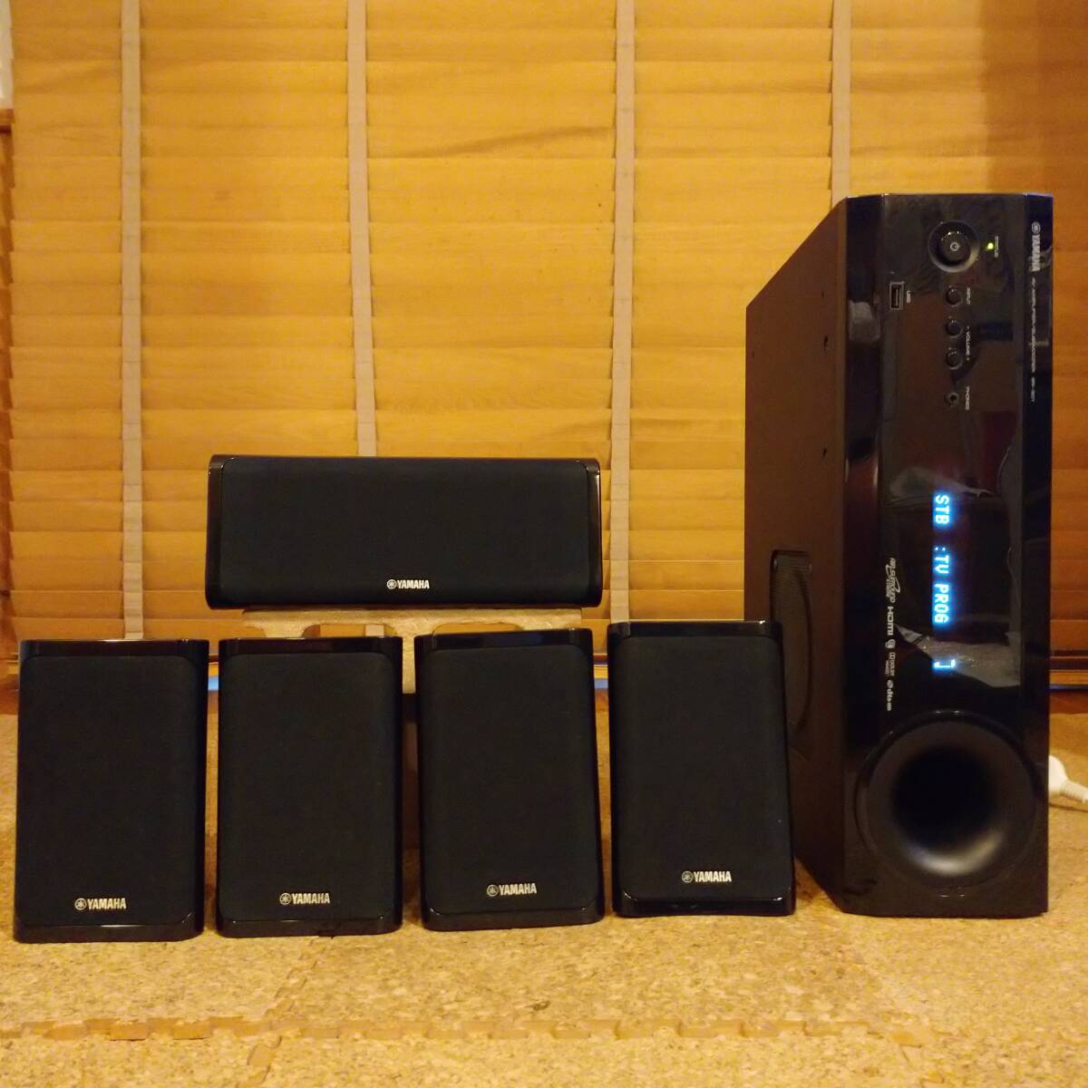 YAMAHA NS-B40（4台）＆NS-C40（1台）＆SR-301 ホームシアター